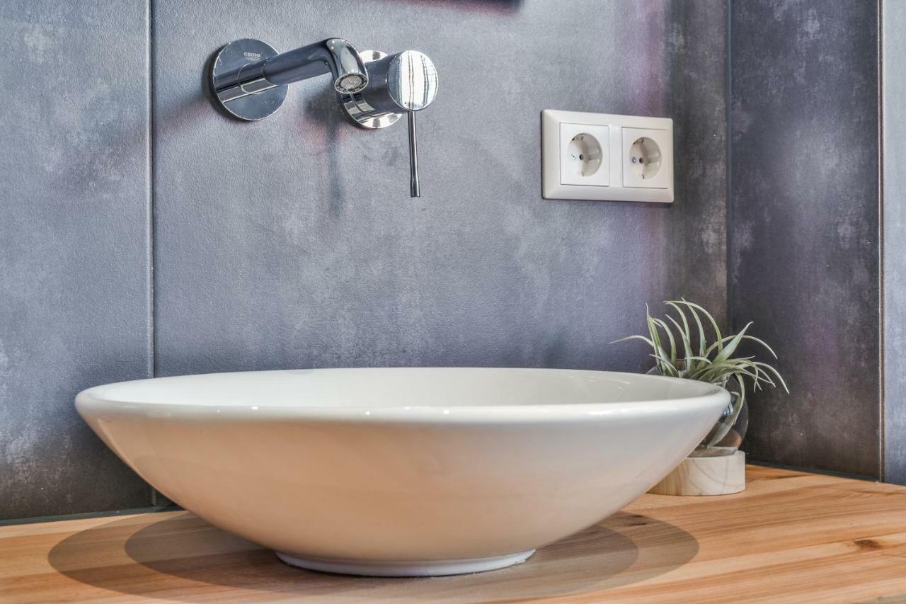 Boutique Hotel Koninginn ฮาร์เลม ภายนอก รูปภาพ